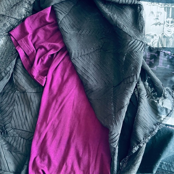 Upcycle Beetlejuice Graphic Black Tee w Angel Wing slv Whimsigoth /29” Pit-Pit - Picture 3 of 4